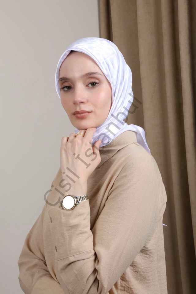Desenli Jakarlı Eşarp G-73.1 Beyaz