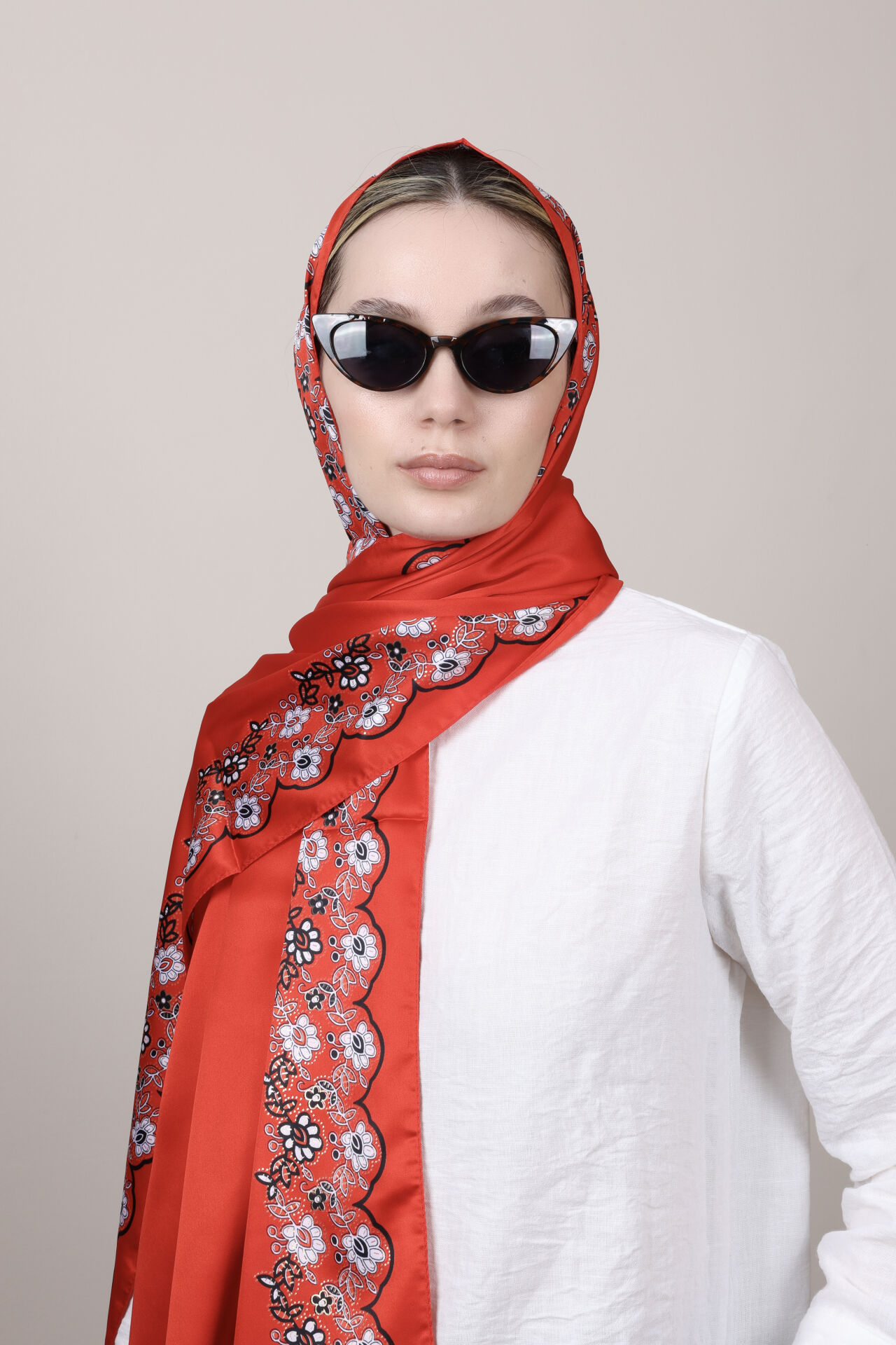 Varaklı Ethol Şal Desenli N-50 Kırmızı