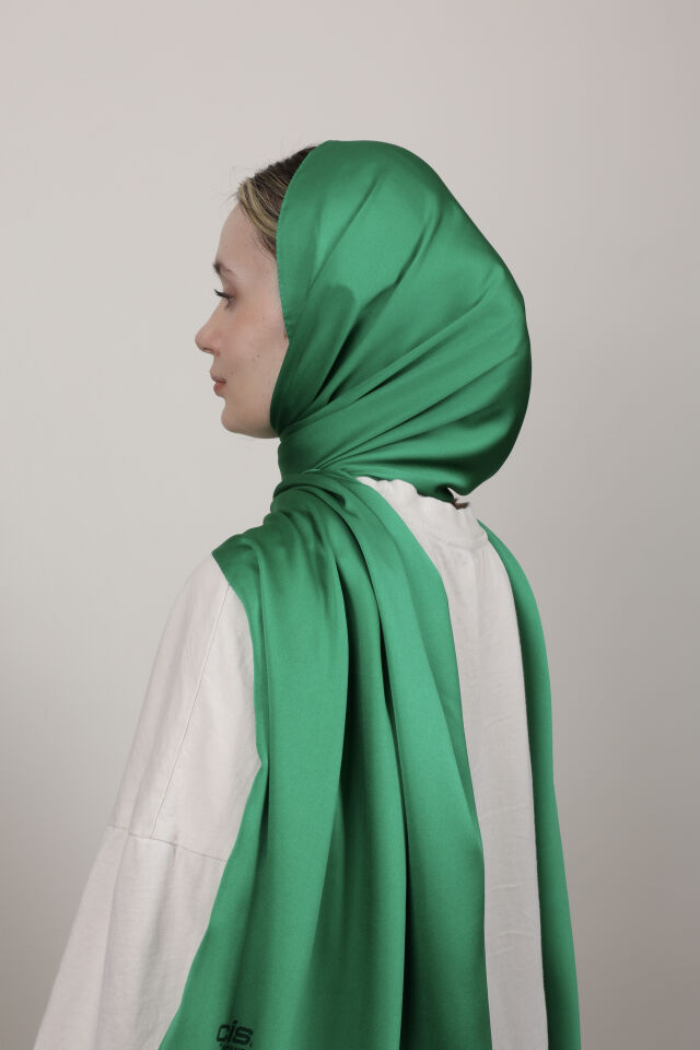 Düz Renkli Rayon Şal N-50.1 Zümrüt Yeşili