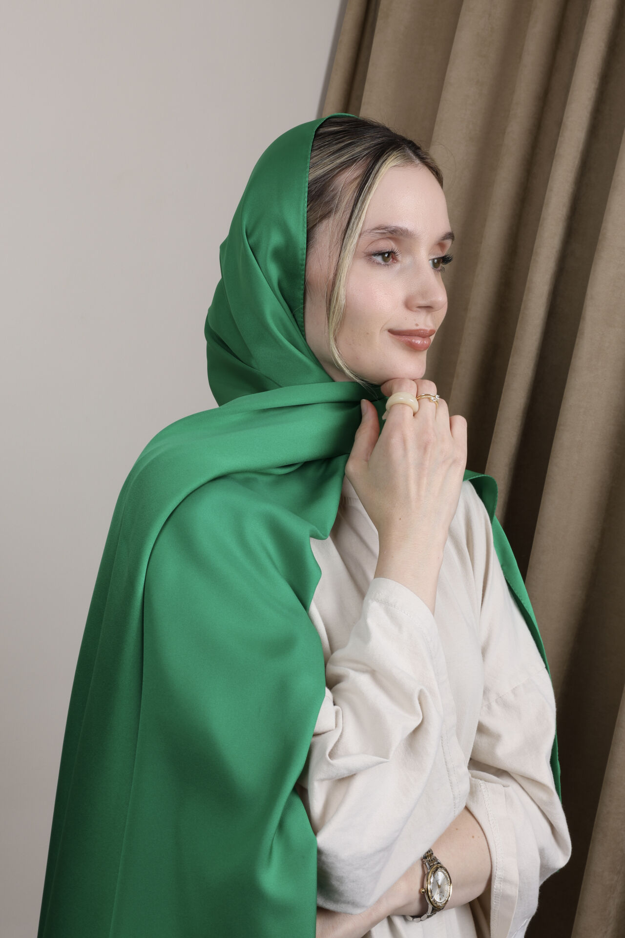 Düz Renkli Rayon Şal N-50.1 Zümrüt Yeşili